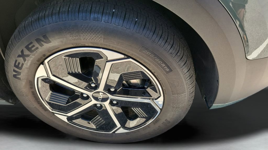 Used 2025 Kia Niro EX FWD image 37