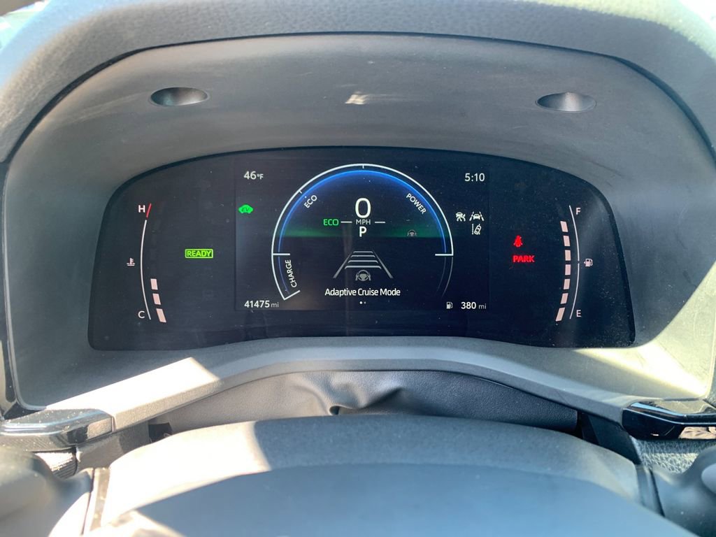 Used 2025 Toyota Camry LE FWD image 29