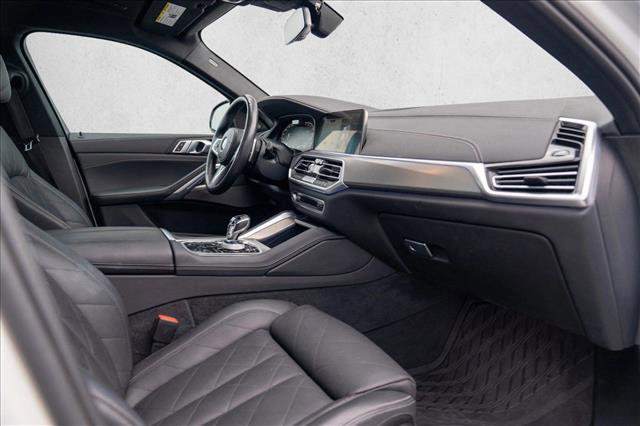 Used 2023 BMW X6 xDrive40i w/ M Sport Package image 25
