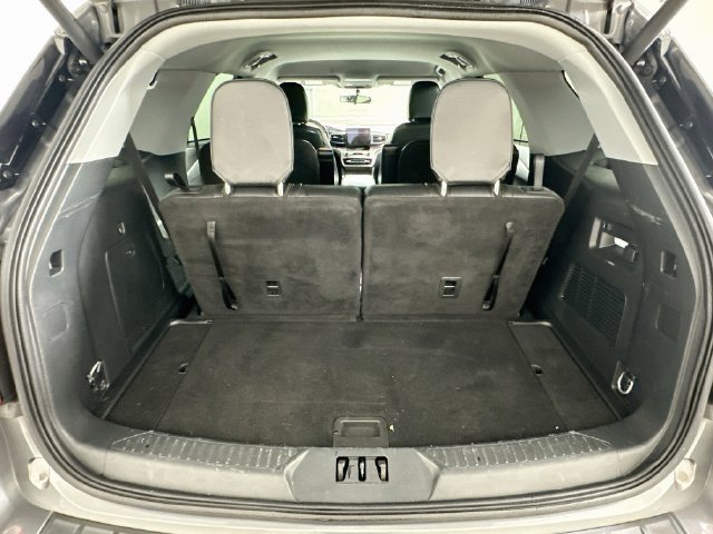 Used 2023 Ford Explorer XLT w/ Equipment Group 202A RWD image 27