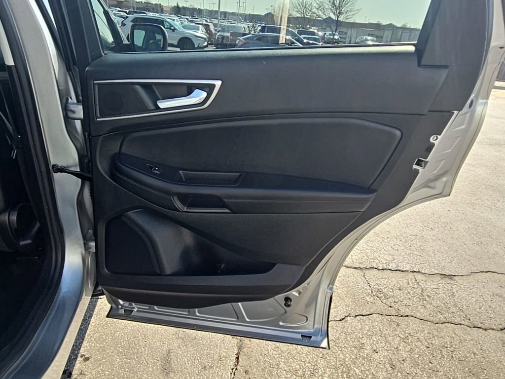 Used 2022 Ford Edge SEL image 29
