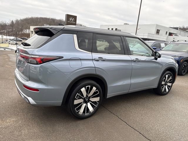 Used 2025 Mitsubishi Outlander SEL image 5