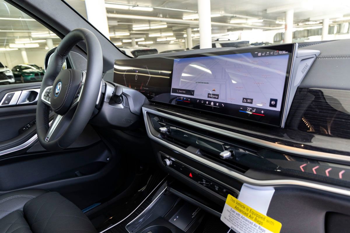 New 2026 BMW X5 xDrive50e image 32