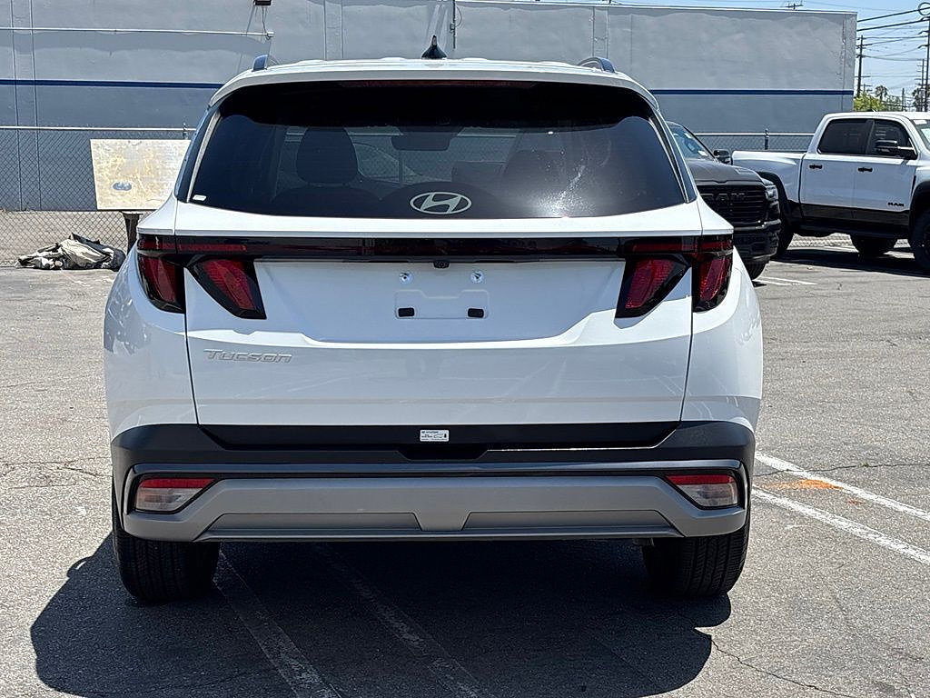 Used 2026 Hyundai Tucson SEL FWD image 4