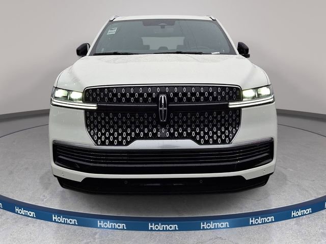 New 2026 Lincoln Navigator Reserve AWD/4WD image 2