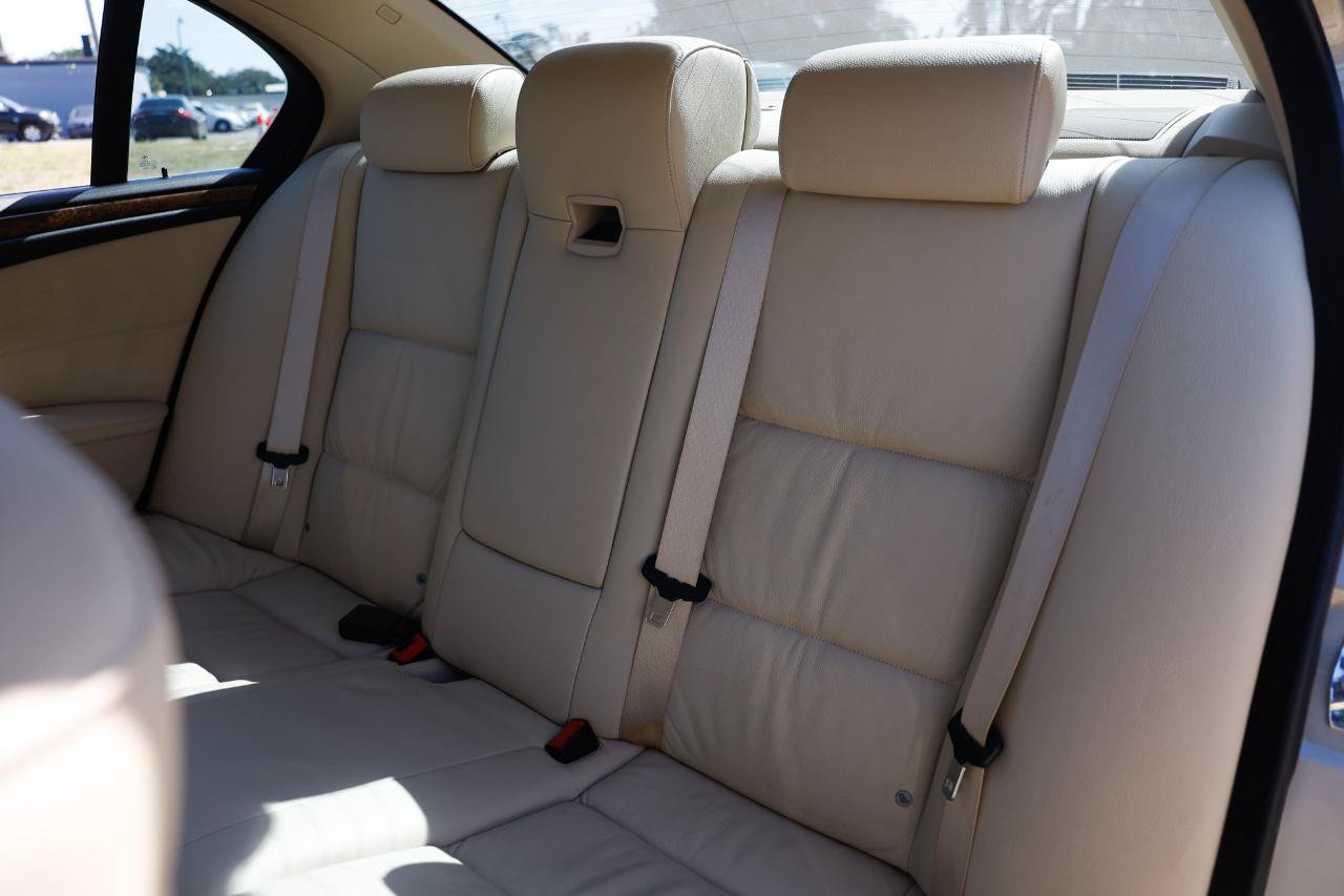 Used 2008 BMW 528xi Sedan w/ Premium Pkg AWD/4WD image 8