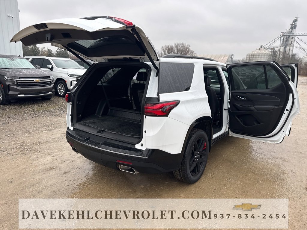 Used 2022 Chevrolet Traverse Premier w/ Redline Edition image 46