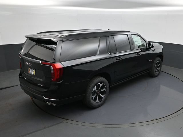 New 2026 GMC Yukon XL AT4 w/ AT4 Premium Plus Package AWD/4WD image 18