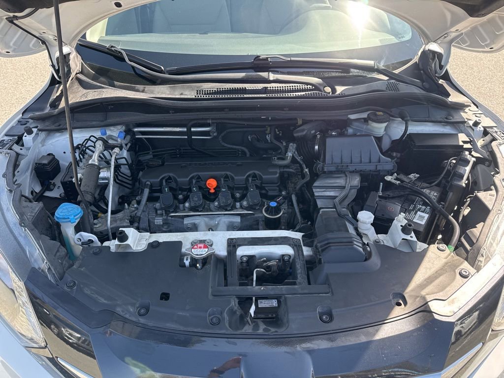 Used 2016 Honda HR-V LX image 28