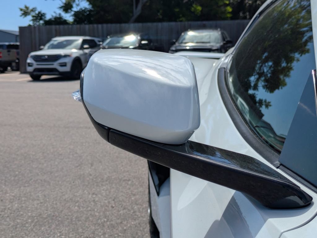 Used 2023 Chevrolet Corvette Stingray Premium Conv w/ Z51 Performance Package RWD image 14