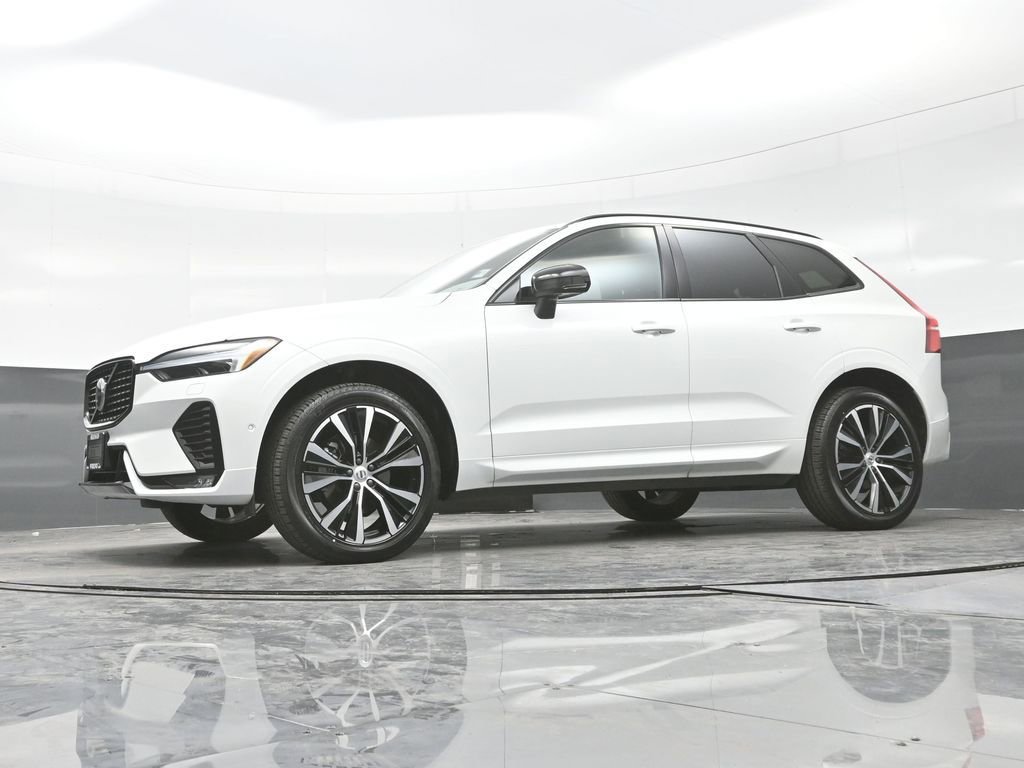 Used 2025 Volvo XC60 B5 Plus w/ Climate Package AWD/4WD image 20