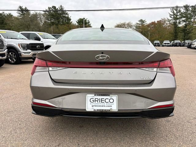 Used 2023 Hyundai Elantra Limited FWD image 4