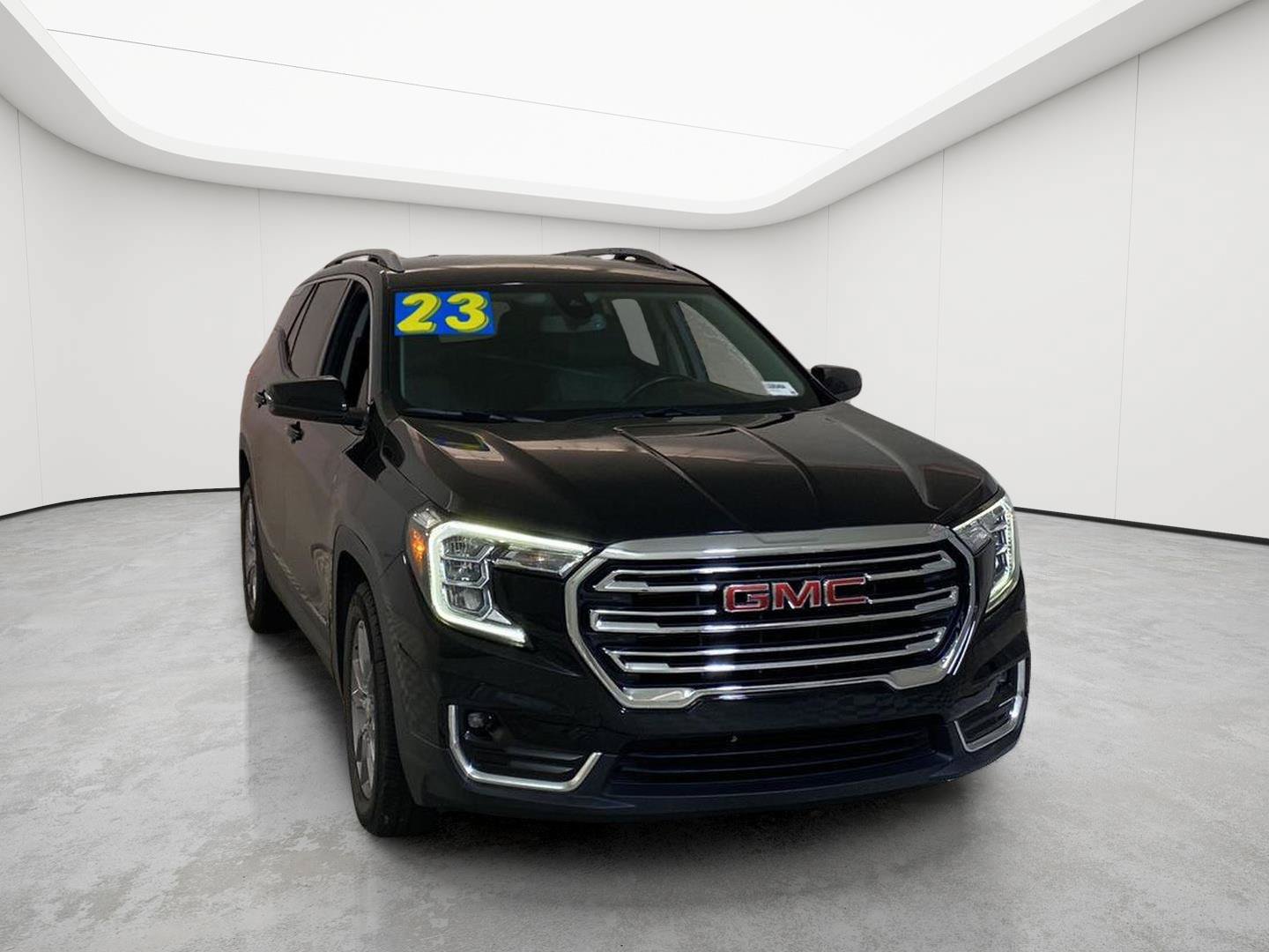 Certified 2023 GMC Terrain SLT w/ LPO, Floor Liner Package FWD image 2