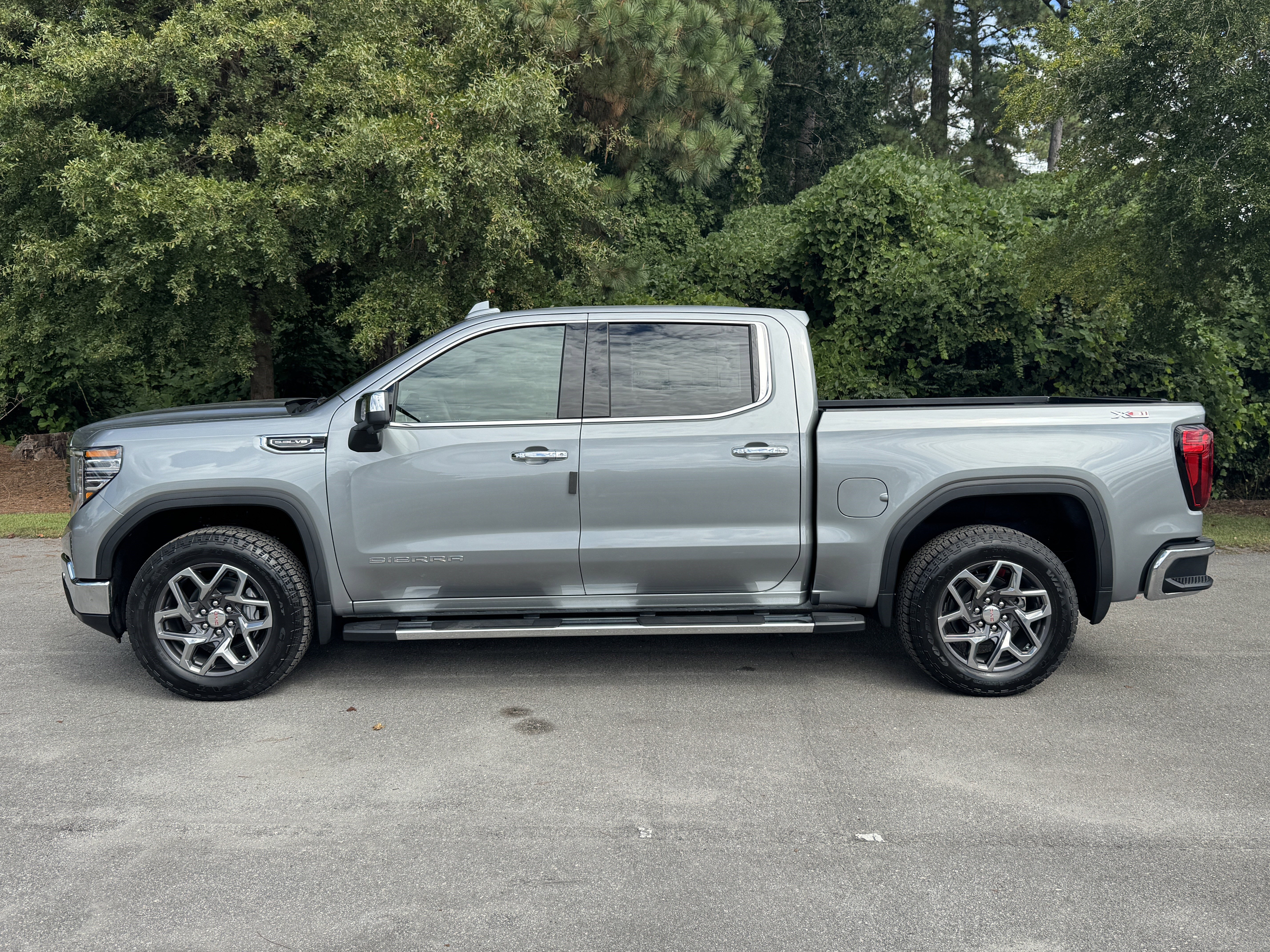 New 2026 GMC Sierra 1500 SLT w/ SLT Premium Plus Package image 14