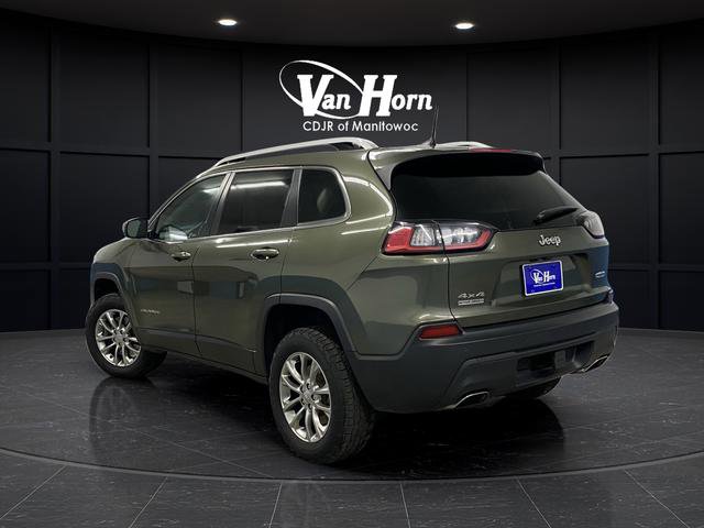 Used 2019 Jeep Cherokee Latitude Plus w/ Comfort/Convenience Group image 3