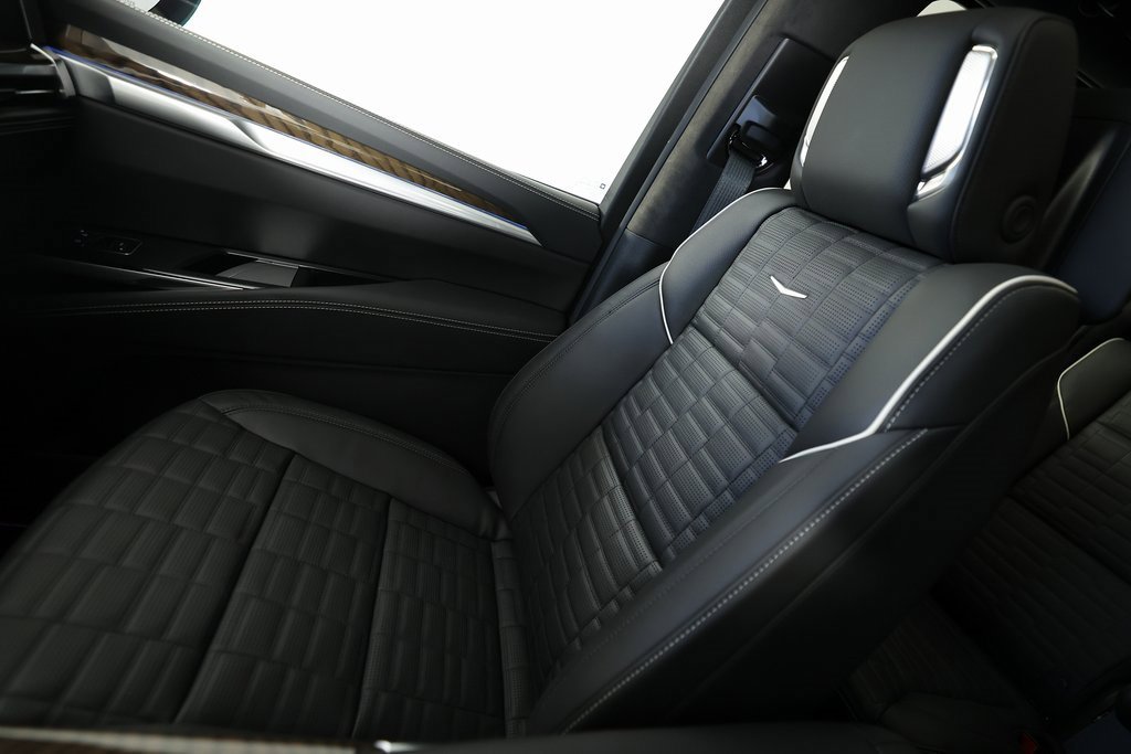 Used 2026 Cadillac Escalade ESV Platinum Luxury w/ LPO, Floor Liner Package image 41