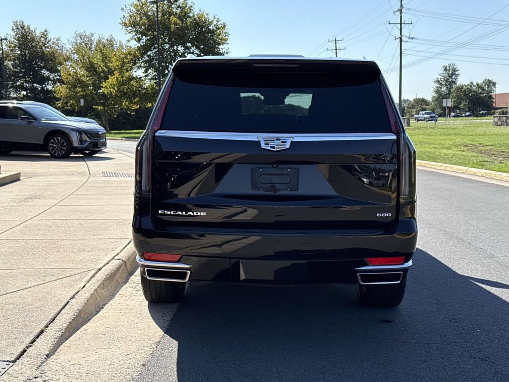 Used 2024 Cadillac Escalade ESV Luxury RWD image 24