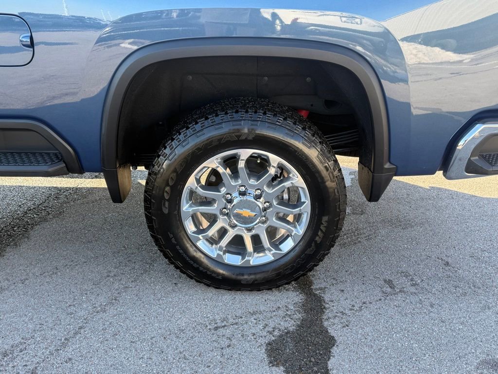Used 2024 Chevrolet Silverado 2500 LTZ w/ LTZ Plus Package image 42
