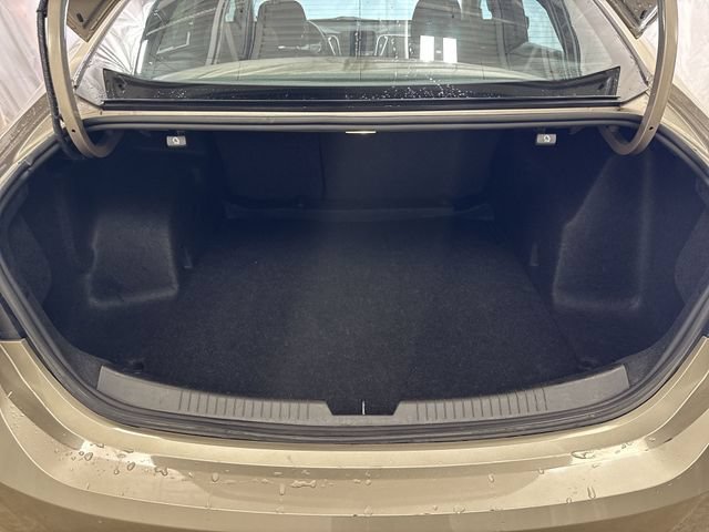Used 2024 Chevrolet Malibu LT FWD image 23