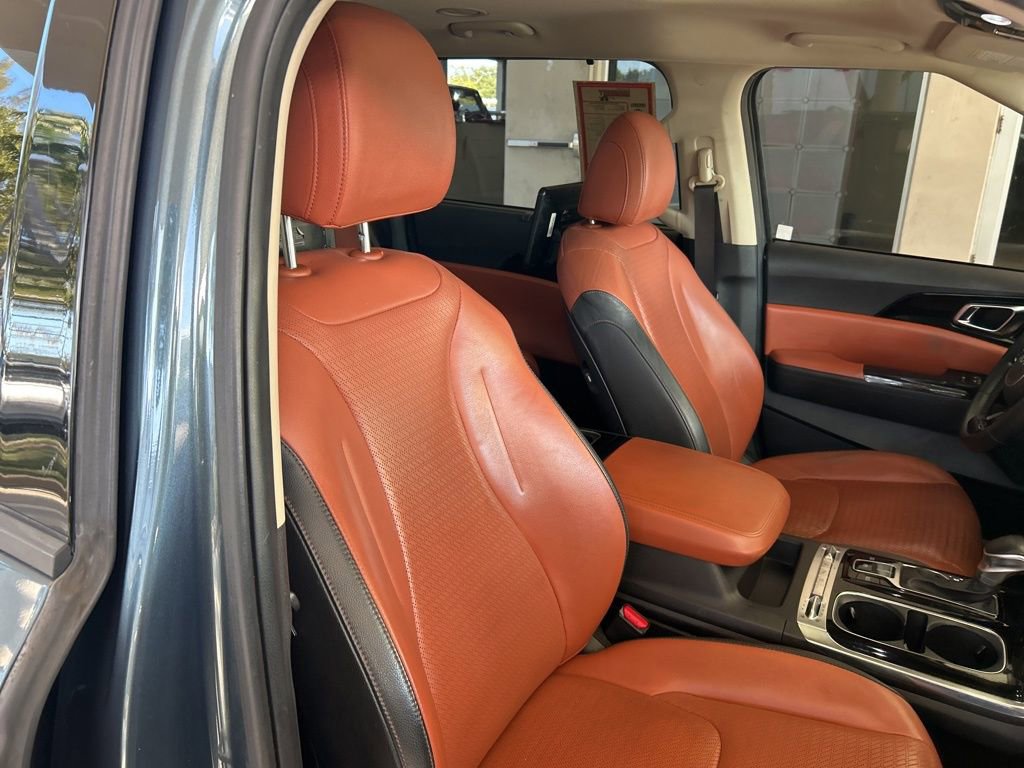 Used 2022 Kia Carnival SX Prestige image 19