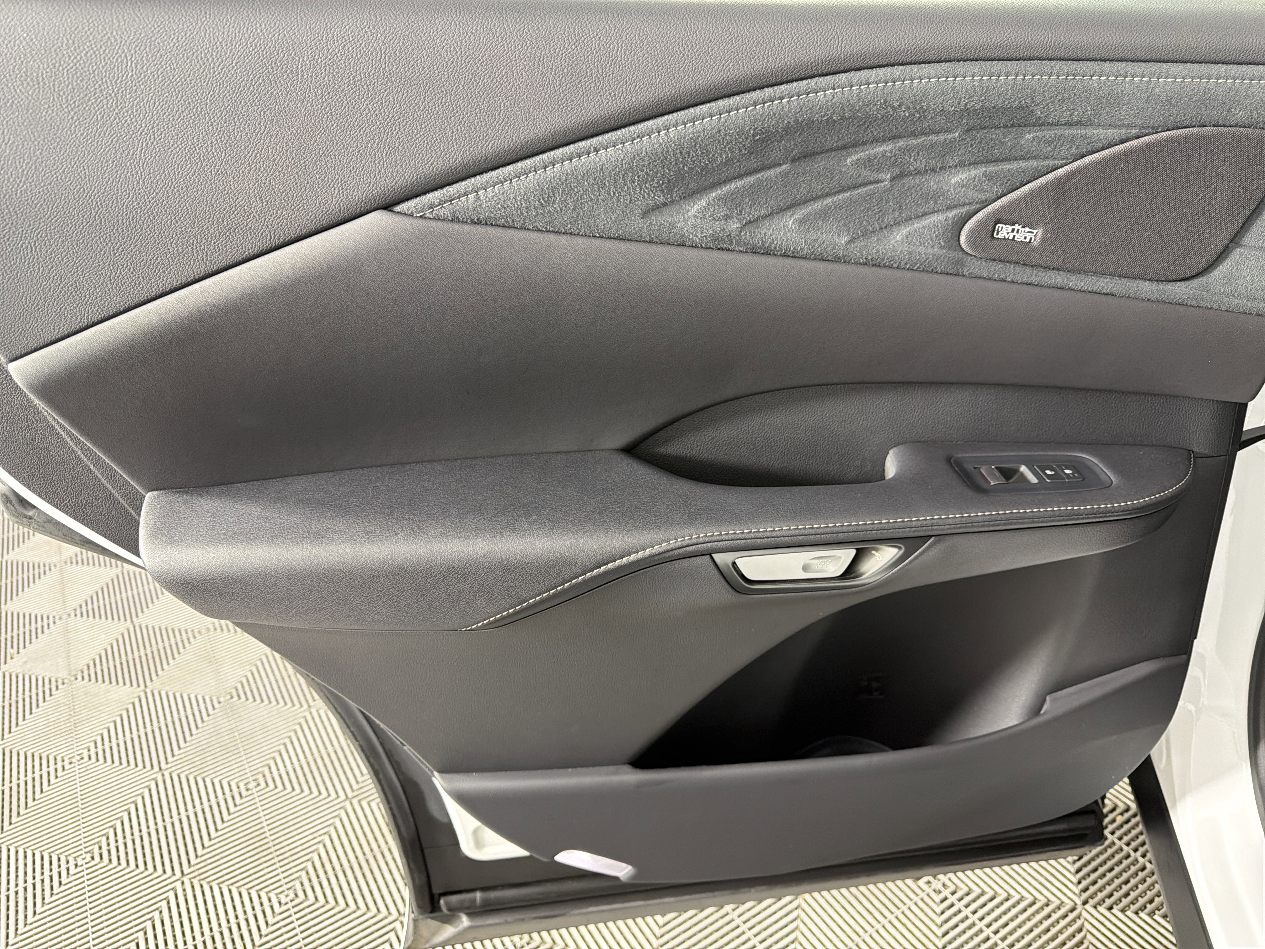 Used 2024 Lexus RX 500h F Sport w/ Convenience Package image 12