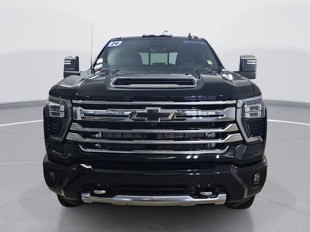 Certified 2024 Chevrolet Silverado 2500 High Country w/ Technology Package AWD/4WD image 10