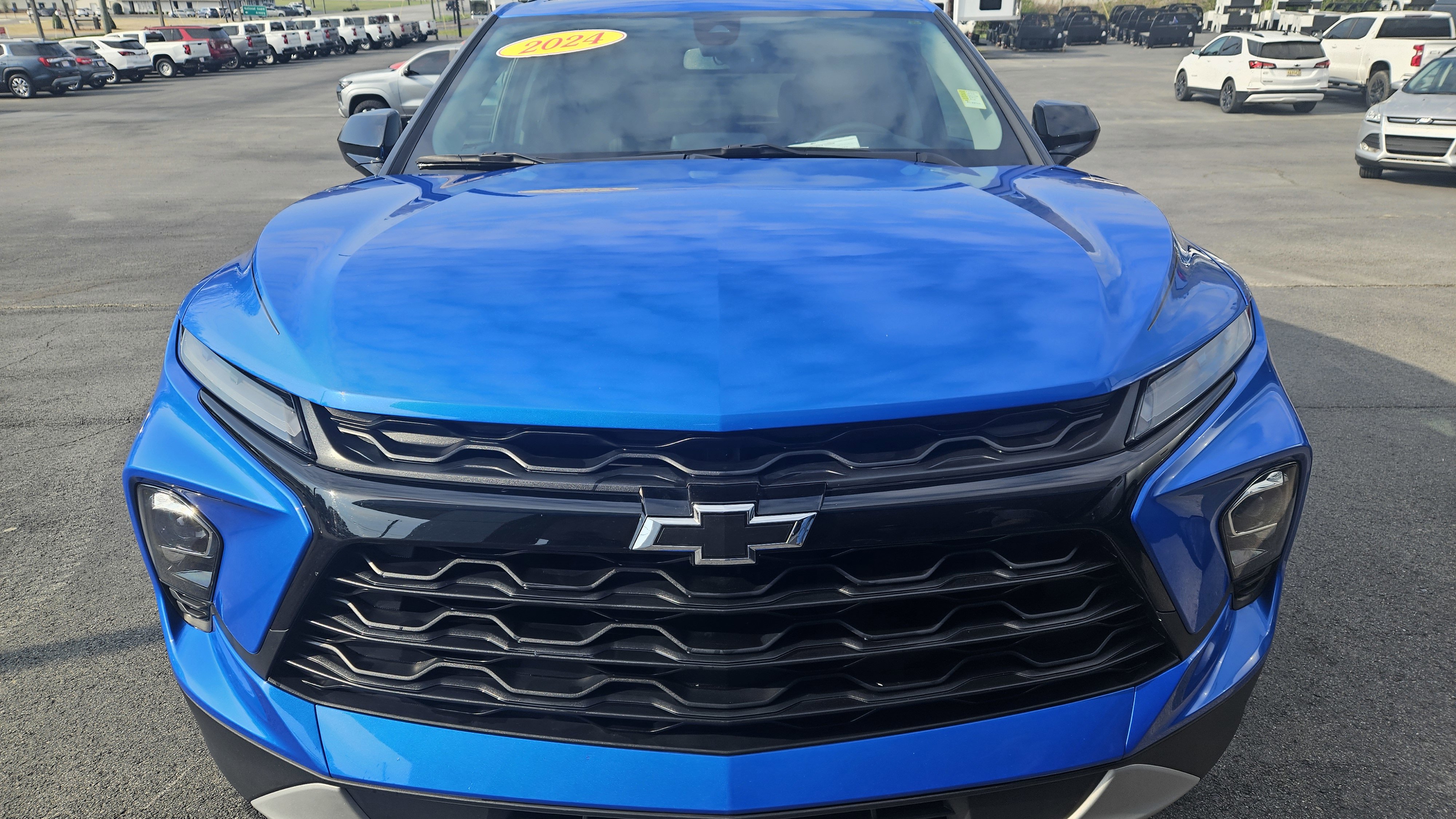 Used 2024 Chevrolet Blazer LT w/ Convenience Package image 3