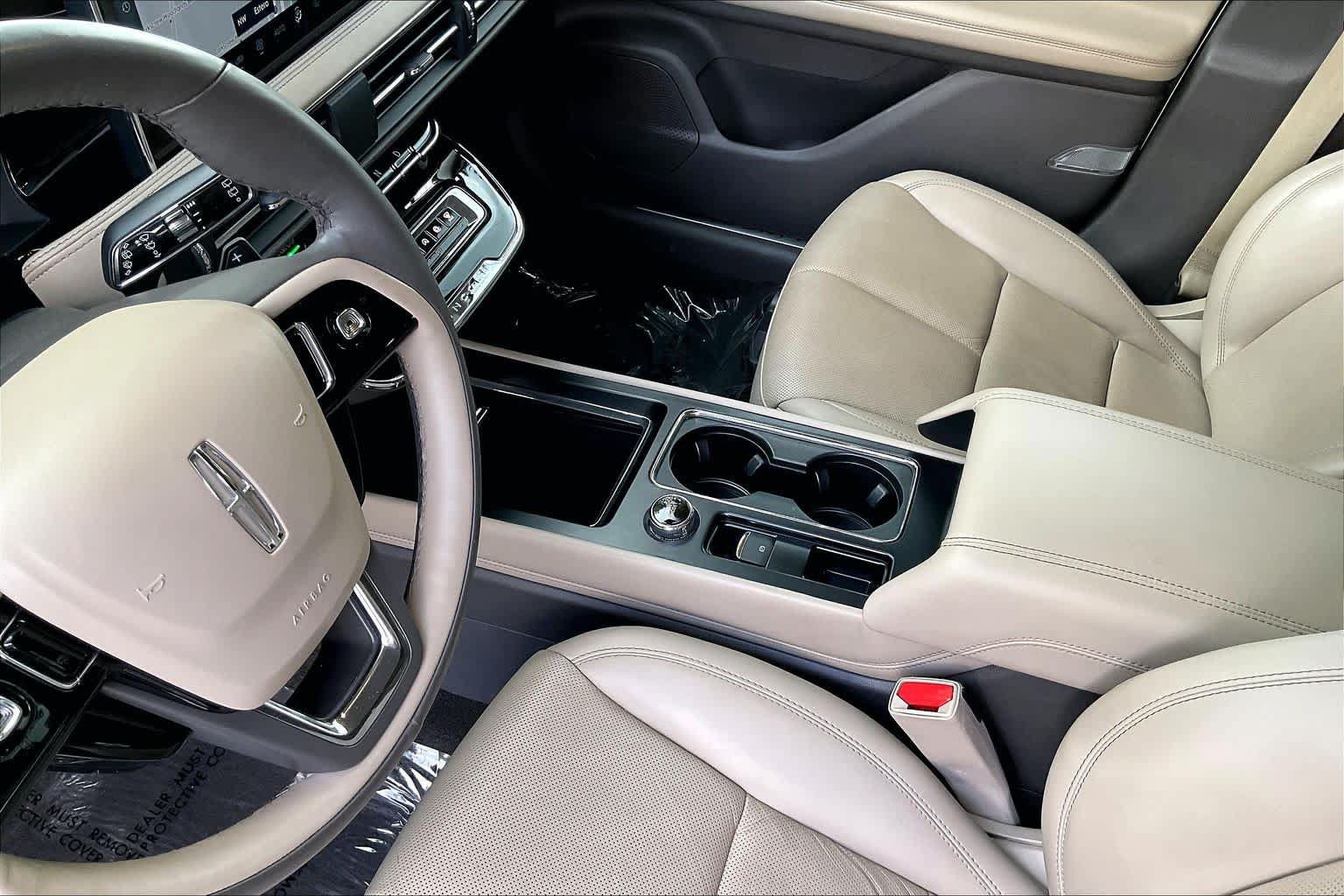 Used 2023 Lincoln Corsair Reserve FWD image 17