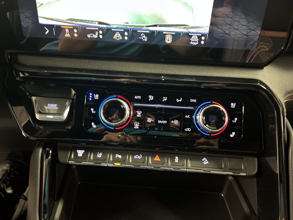 New 2026 GMC Sierra 2500 AT4 w/ AT4 Premium Plus Package AWD/4WD image 17