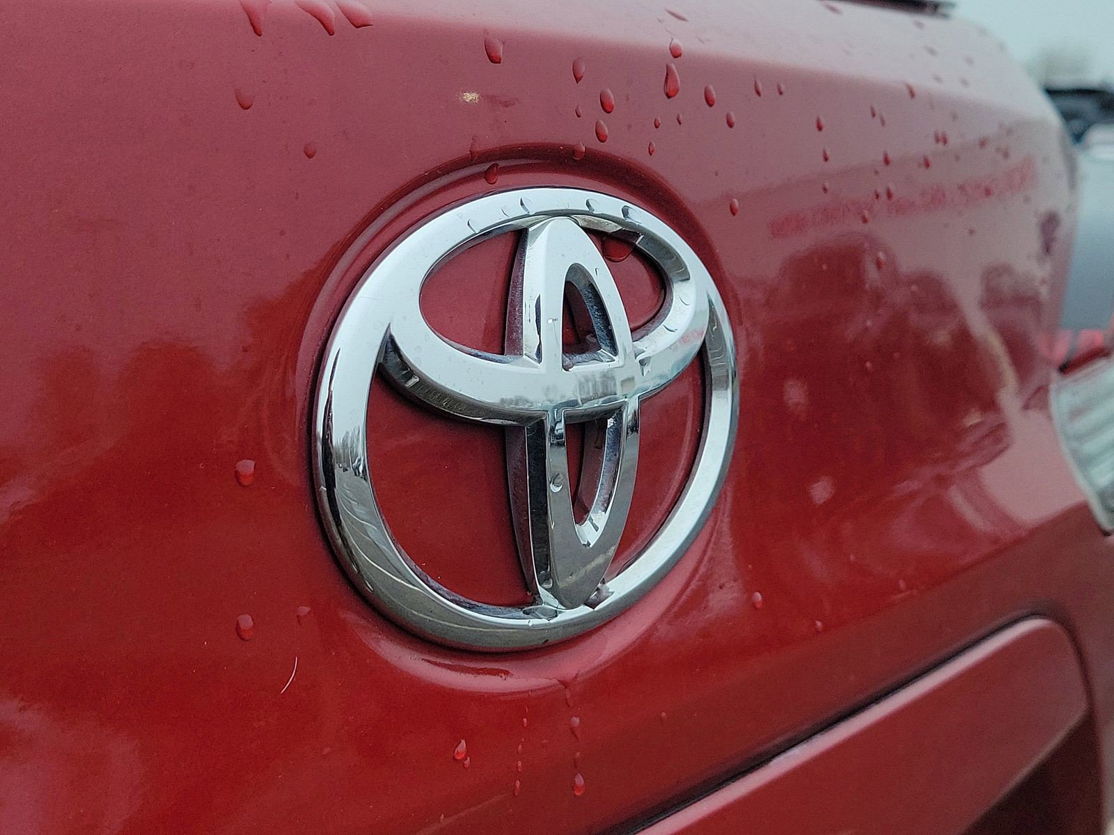 Used 2022 Toyota Corolla Cross XLE w/ Convenience Package AWD/4WD image 6