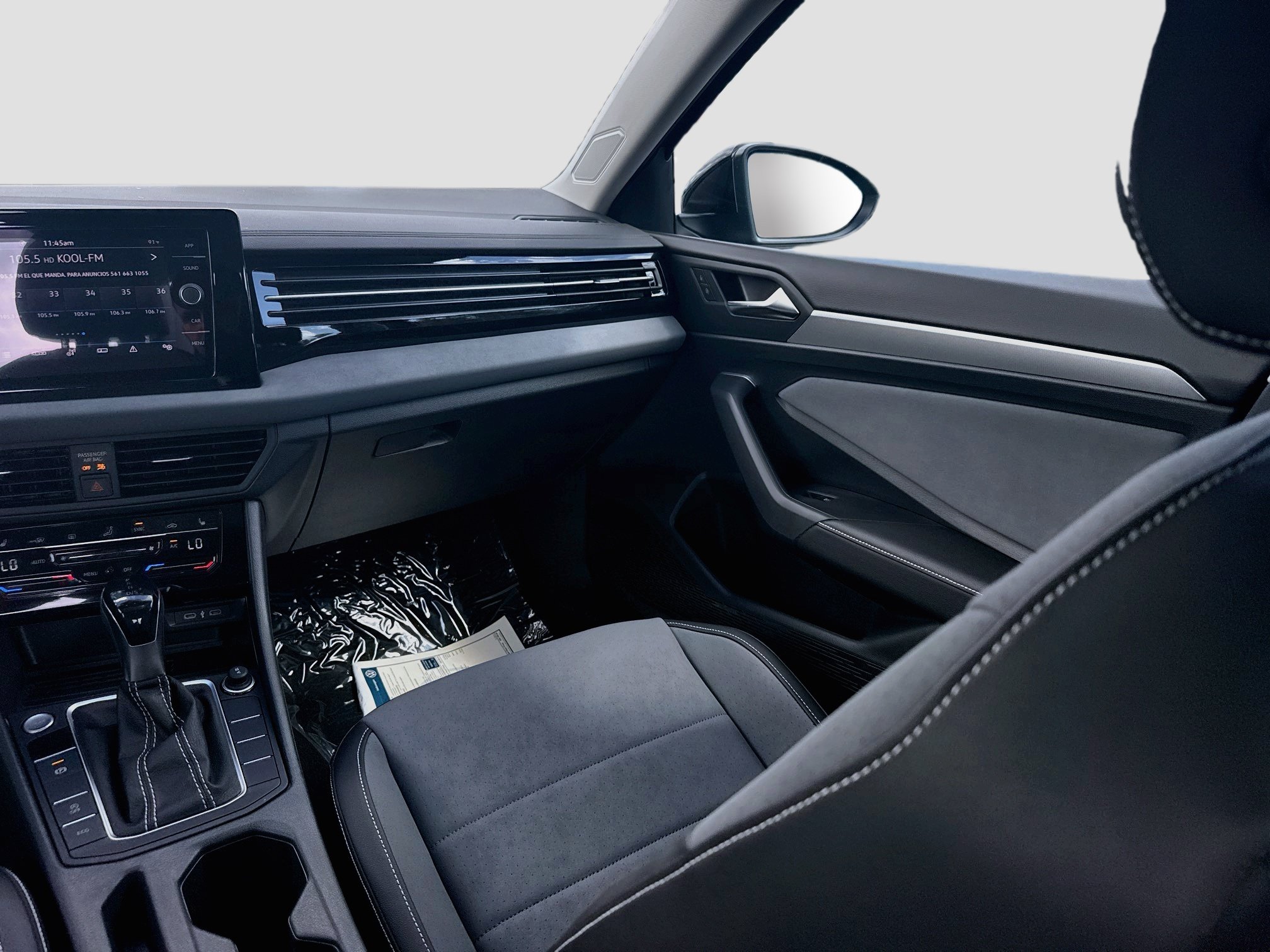 New 2027 Volkswagen Jetta SE FWD image 18