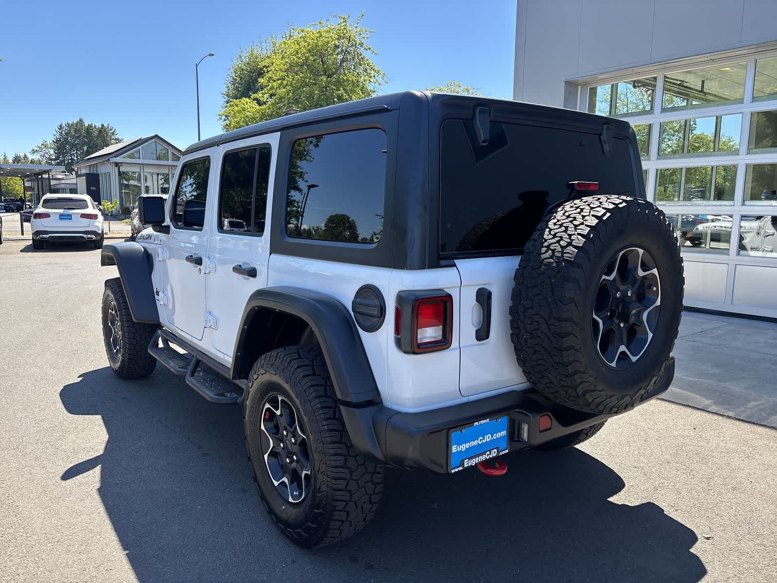 Certified 2023 Jeep Wrangler Unlimited Rubicon AWD/4WD image 3