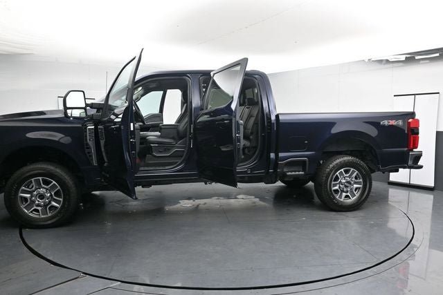 Used 2024 Ford F250 Lariat AWD/4WD image 35