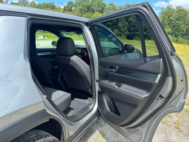 Used 2025 GMC Terrain Elevation AWD/4WD image 16