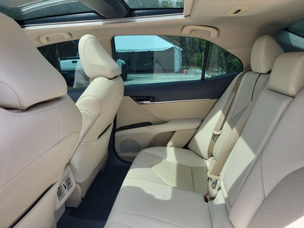 Used 2021 Toyota Camry XLE w/ Navigation Package FWD image 27