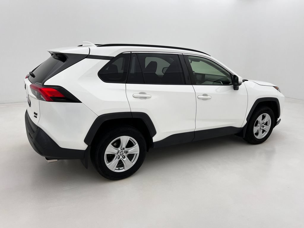 Used 2020 Toyota RAV4 XLE w/ XLE Grade Weather Package AWD/4WD image 6