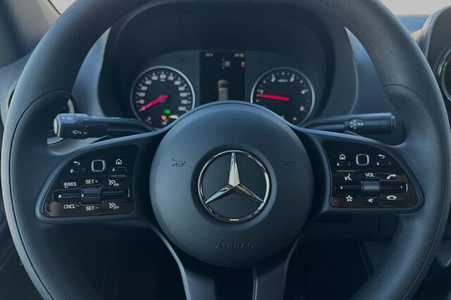 Used 2024 Mercedes-Benz Sprinter 3500 image 21