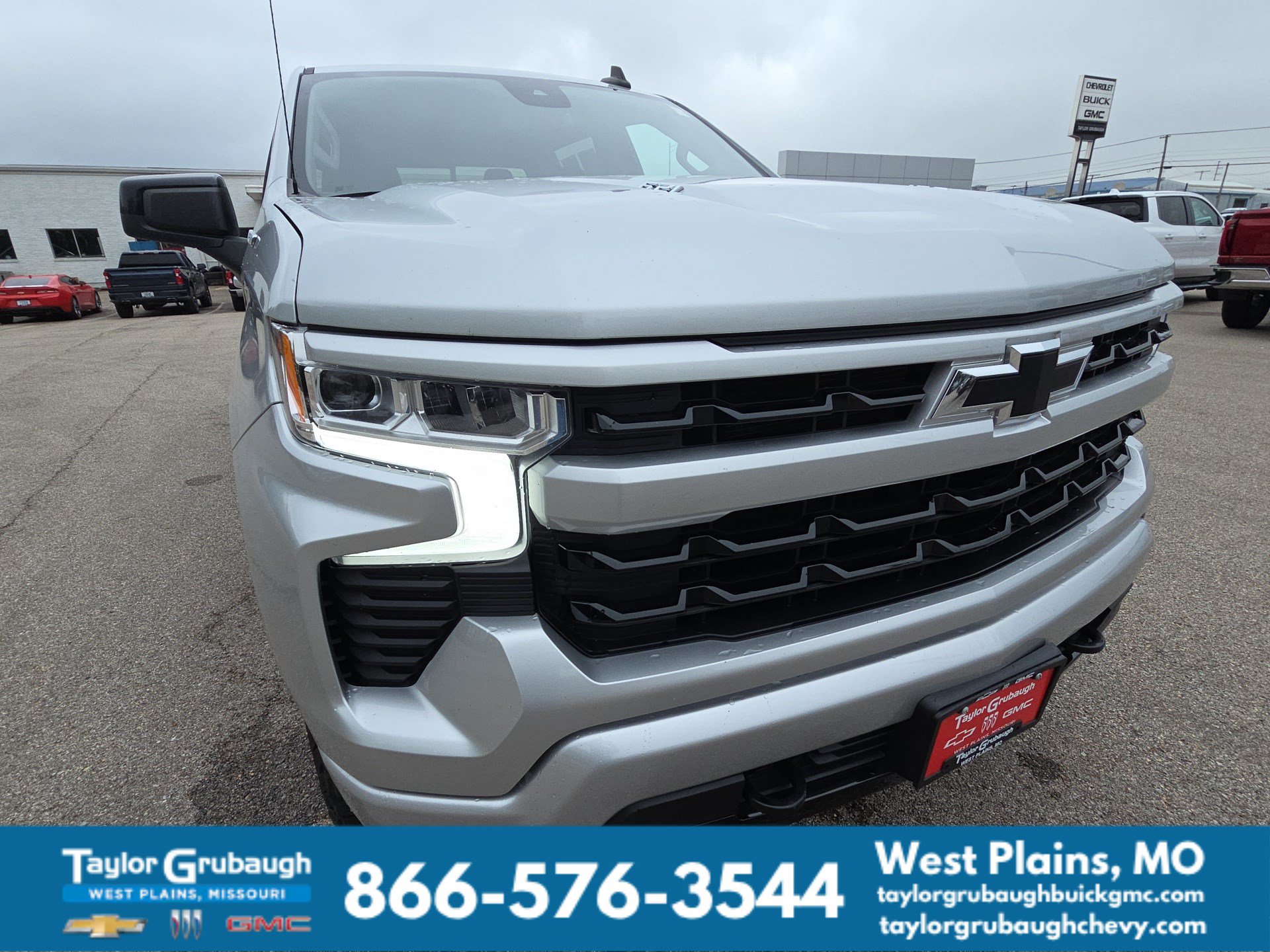 Used 2022 Chevrolet Silverado 1500 RST w/ Convenience Package II AWD/4WD image 13