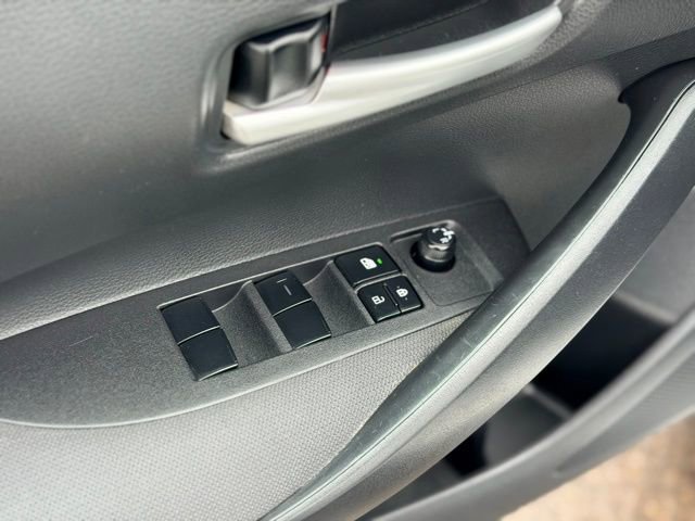 Used 2020 Toyota Corolla LE image 17