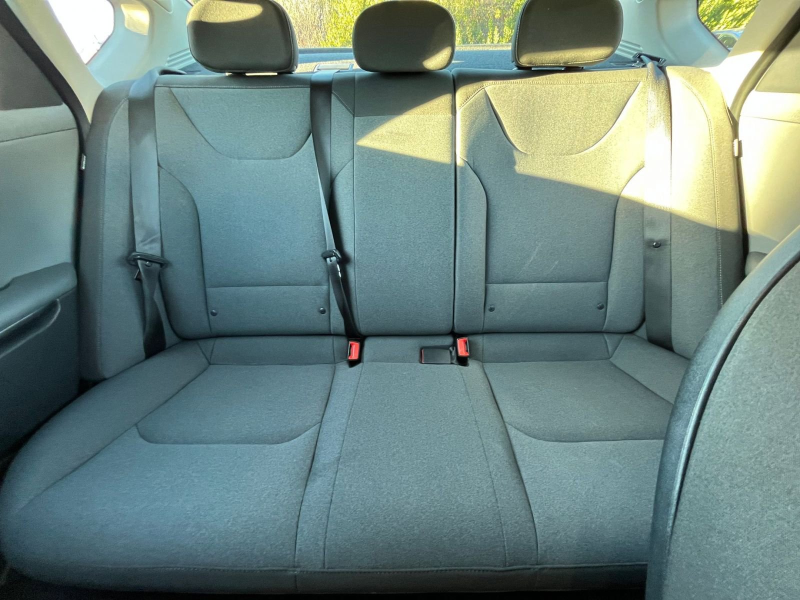 Used 2025 Kia K4 LXS image 37