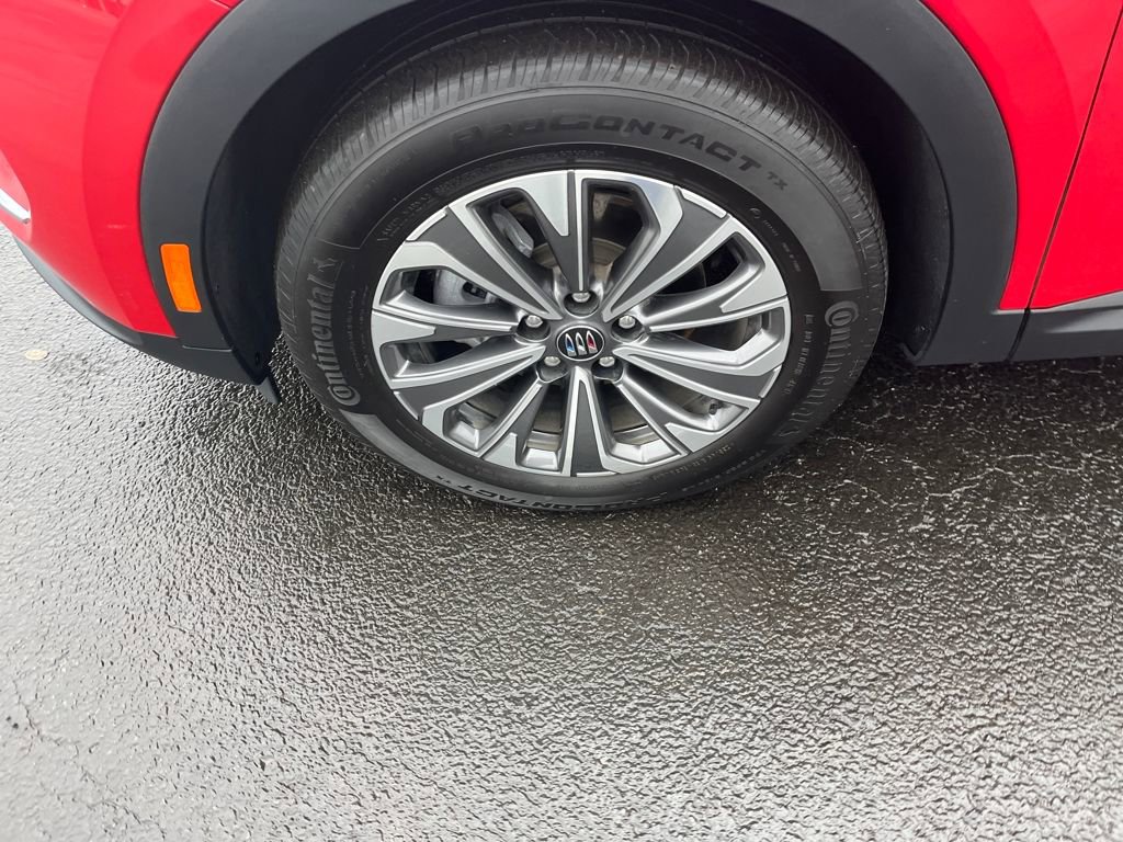 Used 2025 Buick Envision Preferred image 31