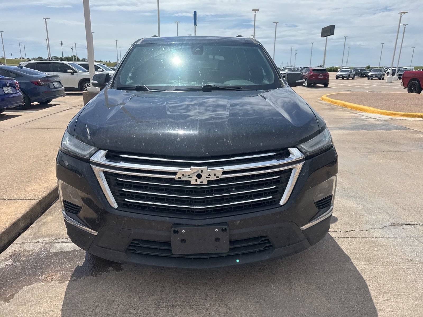 Used 2023 Chevrolet Traverse LT w/ LPO, Floor Liner Package FWD video 2