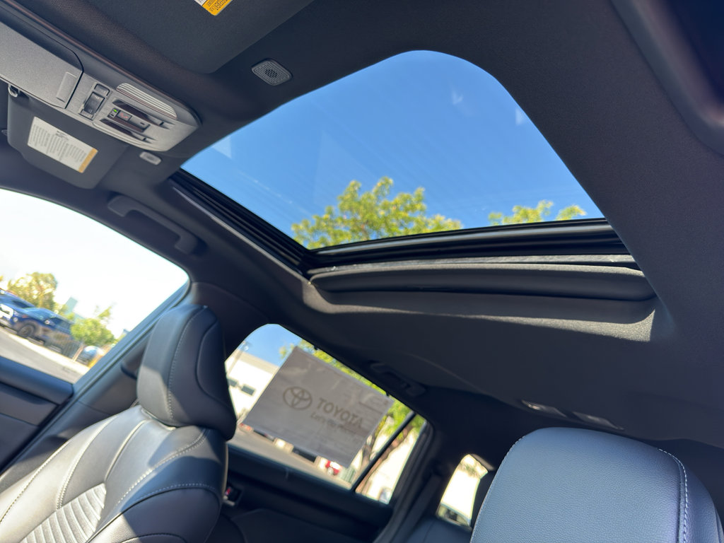 New 2025 Toyota Highlander XSE image 15