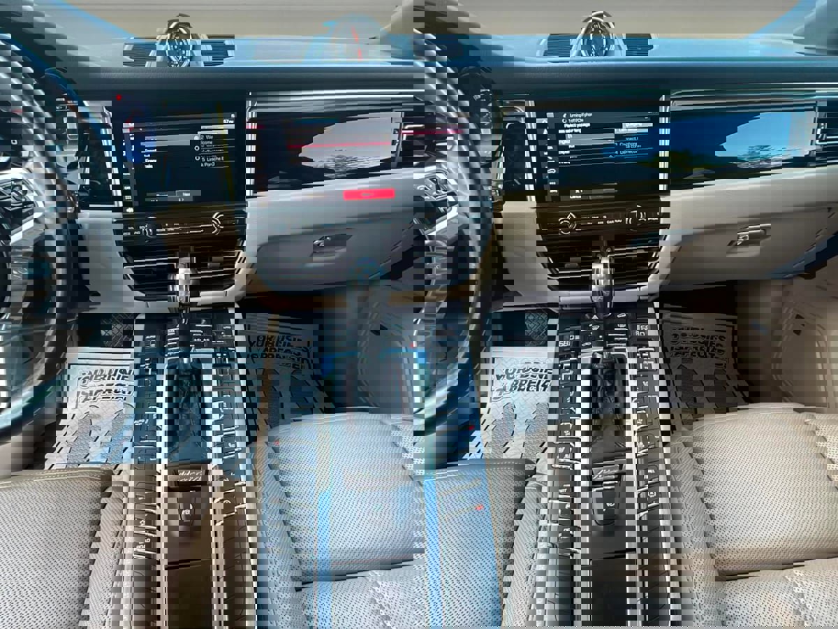 Used 2020 Porsche Macan image 10