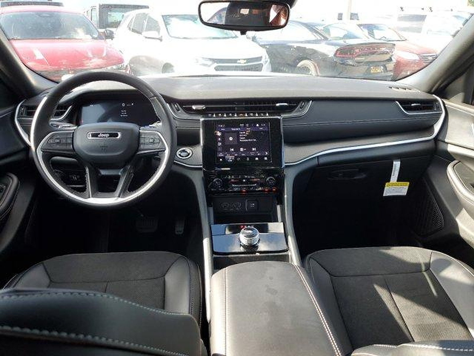 New 2024 Jeep Grand Cherokee L Altitude RWD image 7