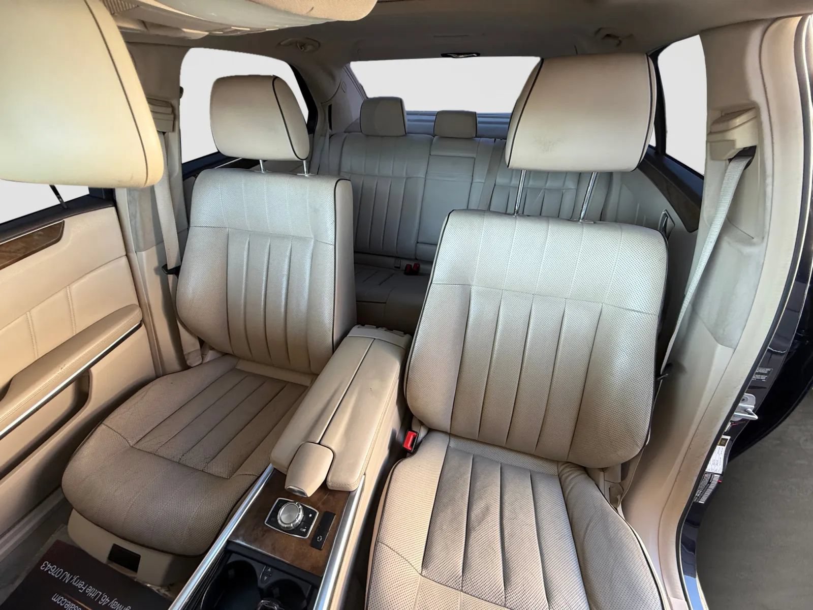 Used 2014 Mercedes-Benz E 550 4MATIC Sedan image 13