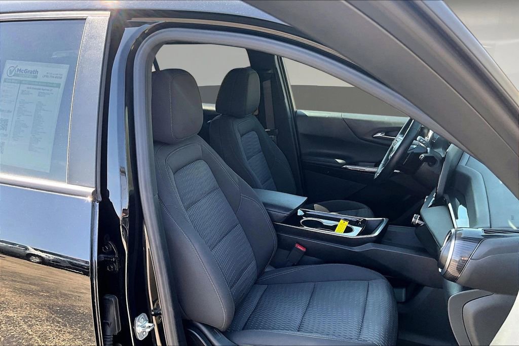 Used 2025 Chevrolet Equinox LT AWD/4WD image 28