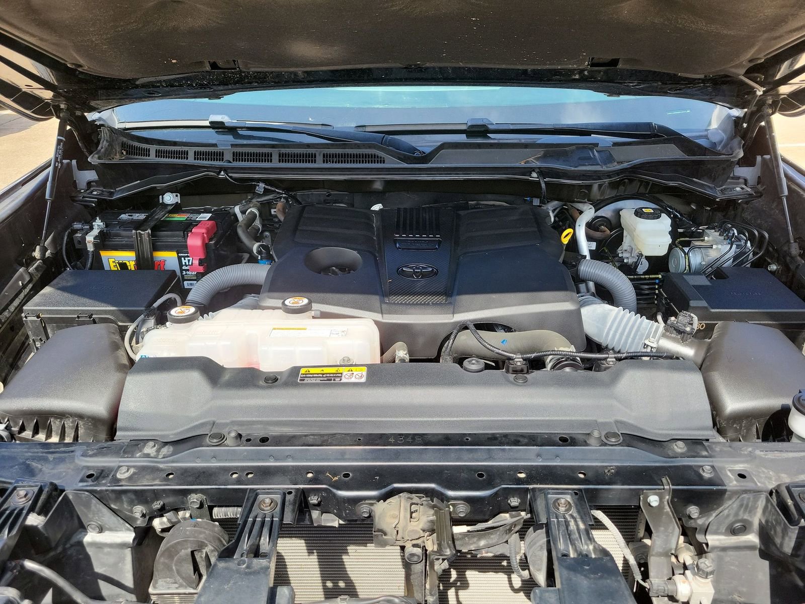 Used 2023 Toyota Tundra SR5 AWD/4WD image 28