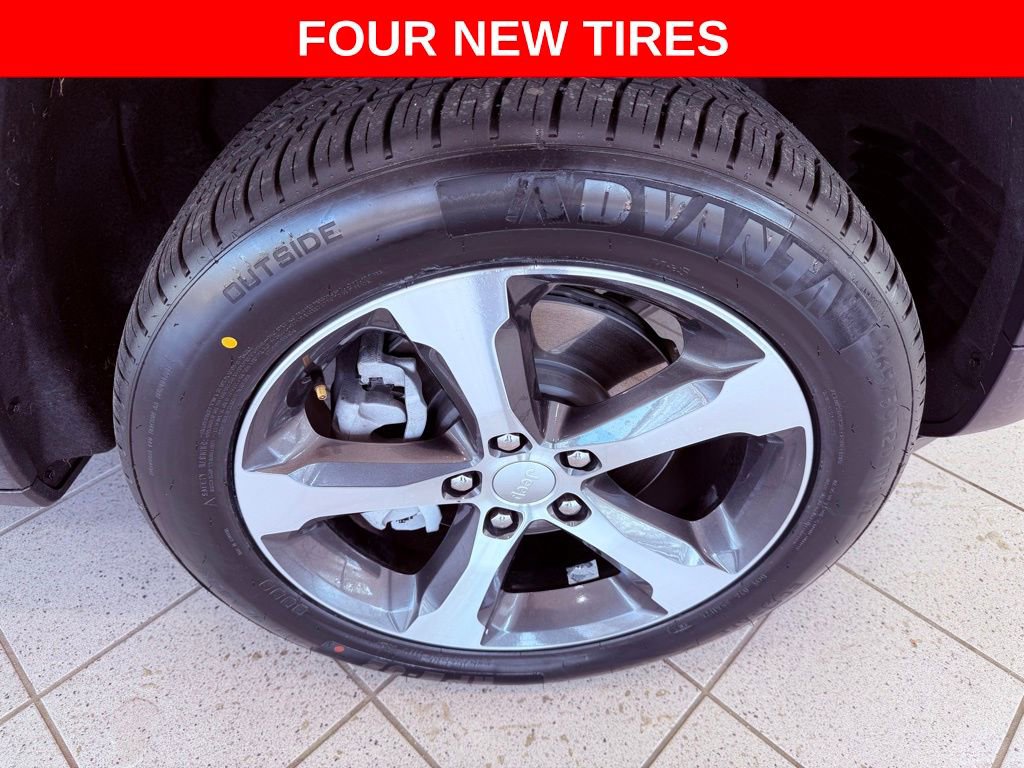 Used 2022 Jeep Grand Cherokee Limited 4xe w/ Luxury Tech Group II AWD/4WD image 4