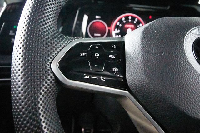 Used 2022 Volkswagen GTI Autobahn FWD image 11